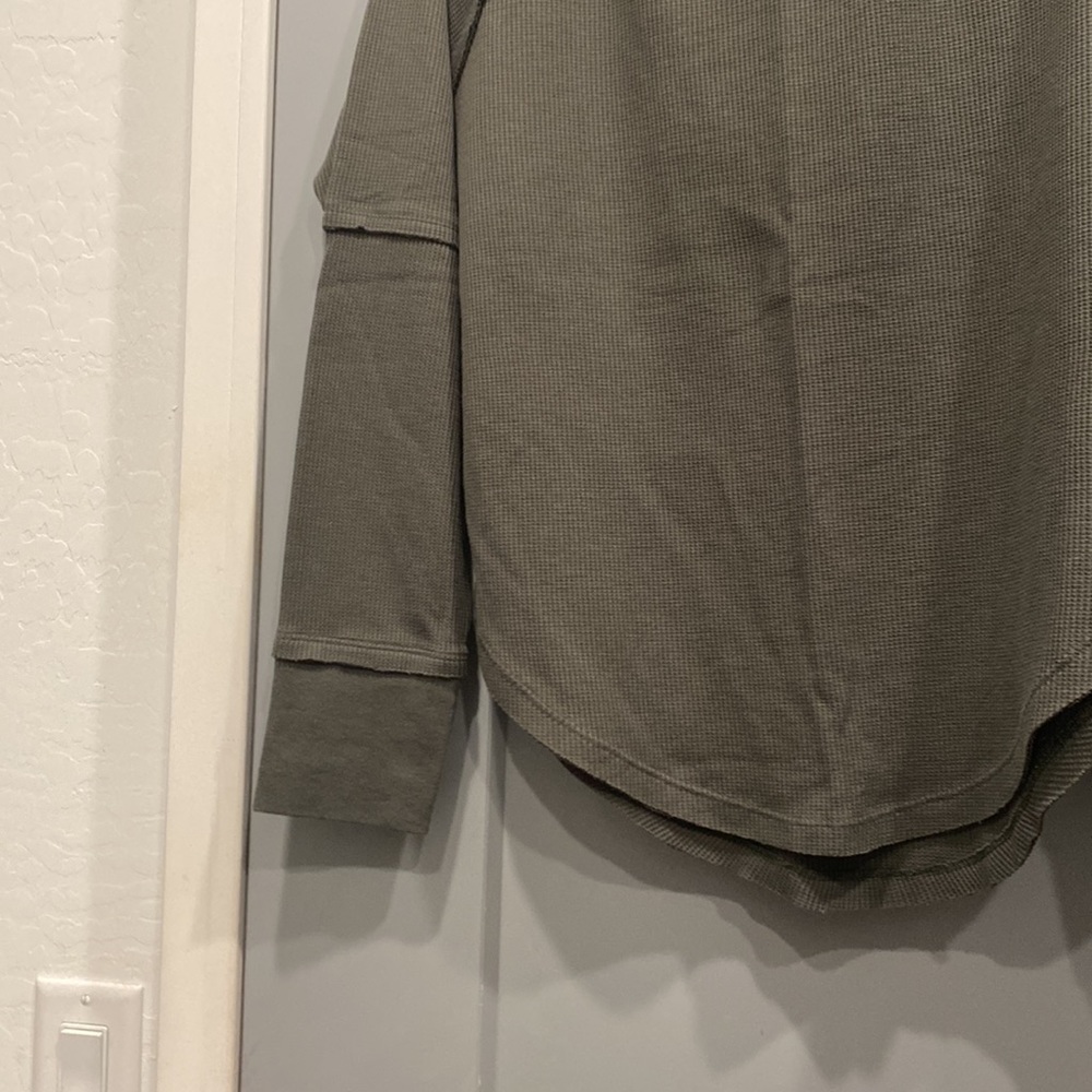 Tunic - Picture 3 of 4